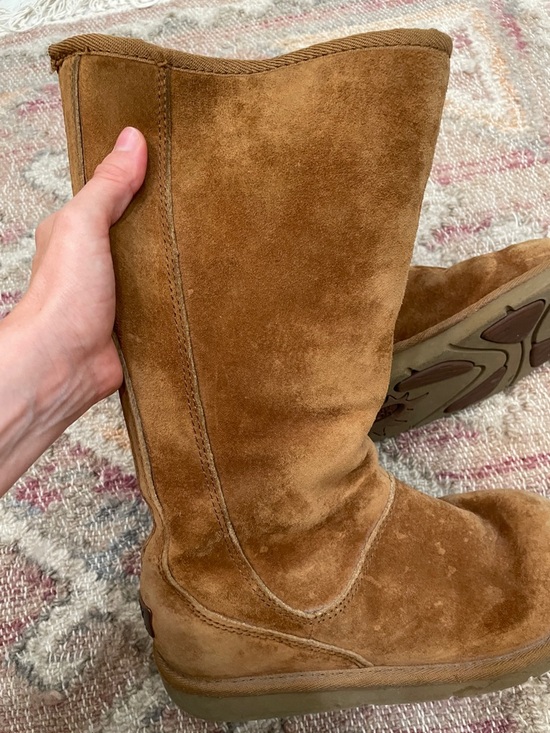 UGG Chestnut Suede Tall Shearling-Lined Boots with zipper back size 7 - Picture 6 of 6